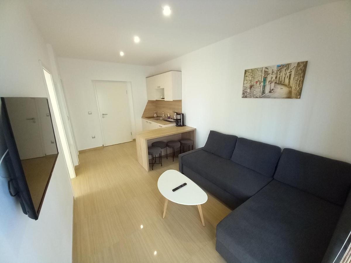 Apartmani Tropical Vodice Ngoại thất bức ảnh