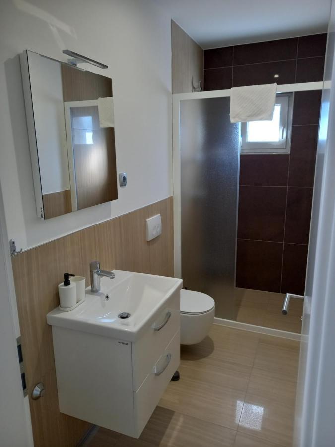 Apartmani Tropical Vodice Ngoại thất bức ảnh