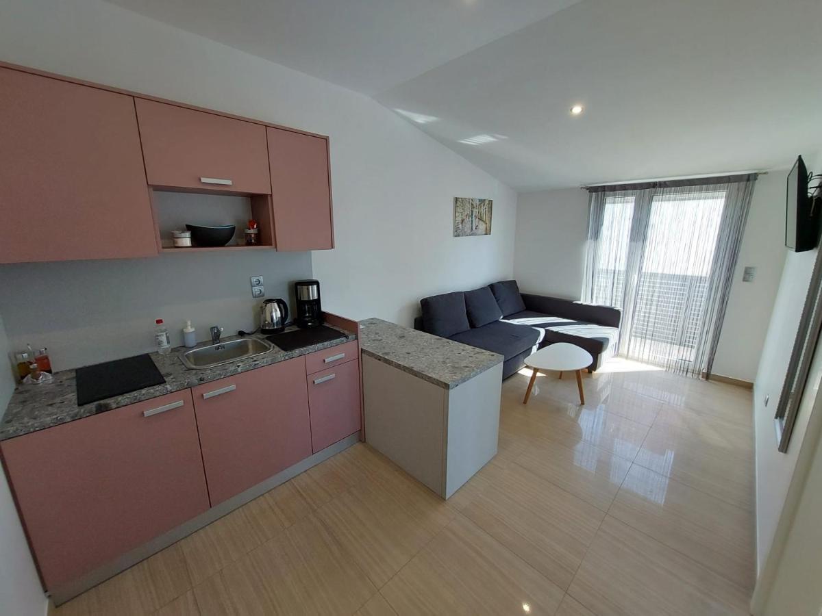 Apartmani Tropical Vodice Ngoại thất bức ảnh