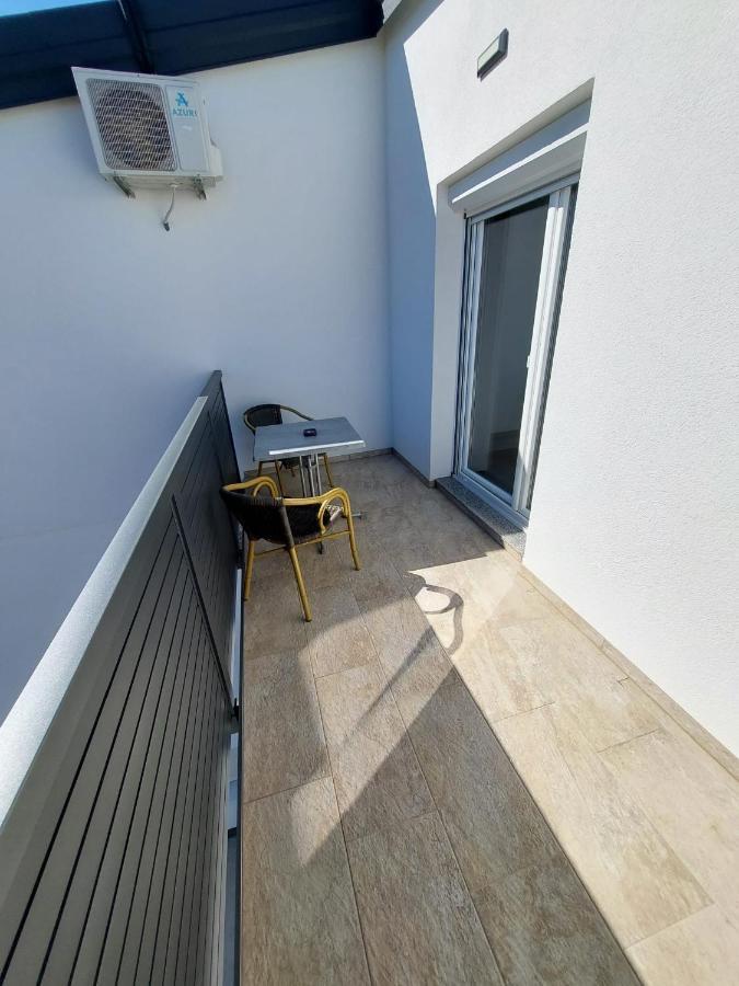 Apartmani Tropical Vodice Ngoại thất bức ảnh