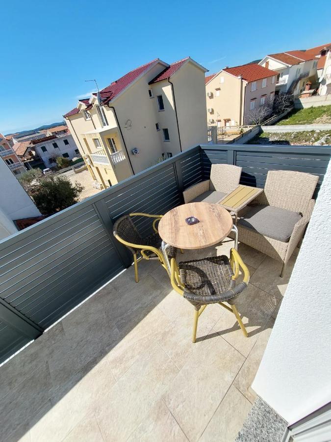 Apartmani Tropical Vodice Ngoại thất bức ảnh
