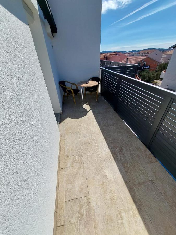 Apartmani Tropical Vodice Ngoại thất bức ảnh