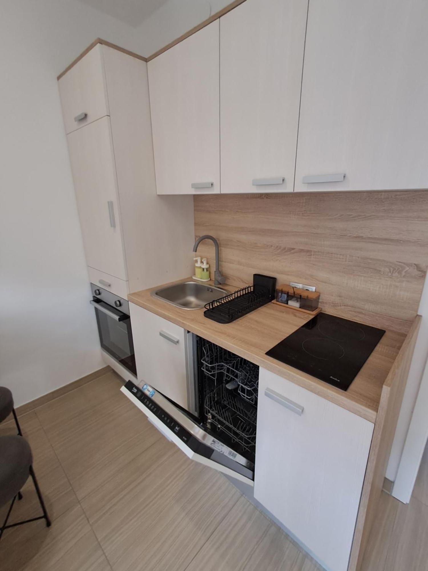 Apartmani Tropical Vodice Ngoại thất bức ảnh